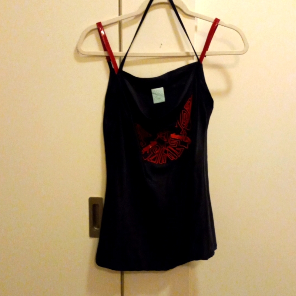 Legatte silk tank top with unique design